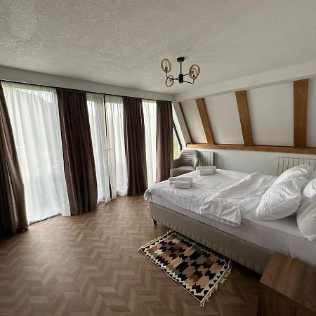 Hotel Karse Ambrolauri Exteriér fotografie