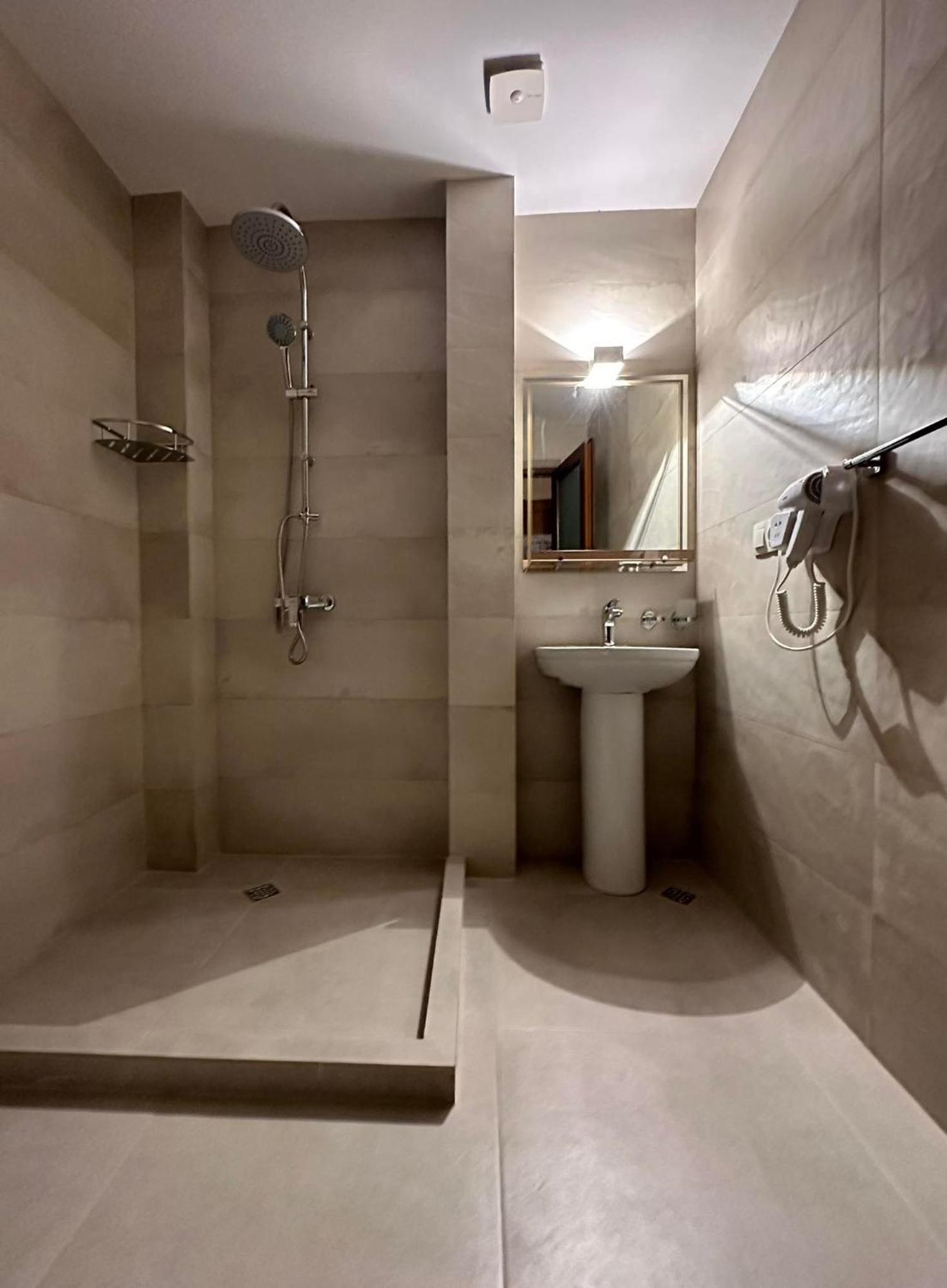 Hotel Karse Ambrolauri Pokoj fotografie